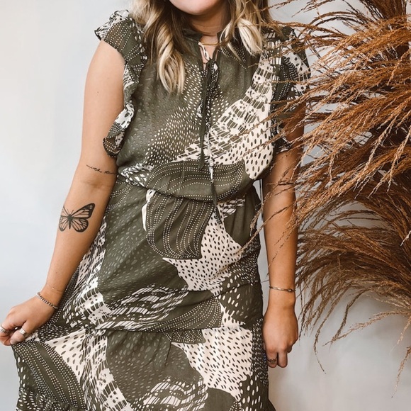 Philosophy Navy Blue & White Maxi Flowy Tiered Ruffle Dress Medium - Picture 9 of 9